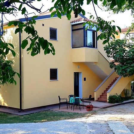 Vesna Apartment Pula Exterior photo