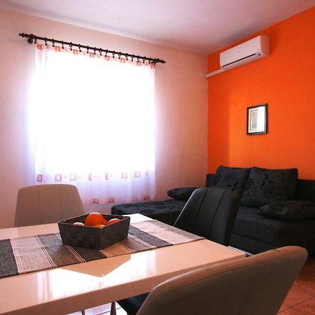 Vesna Apartment Pula Exterior photo