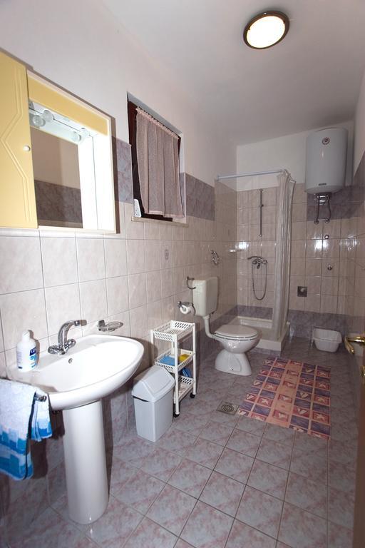 Vesna Apartment Pula Exterior photo