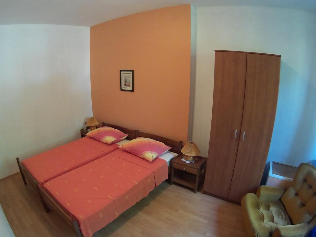 Vesna Apartment Pula Exterior photo