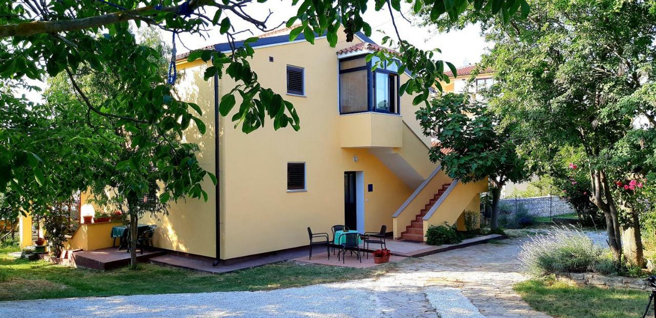 Vesna Apartment Pula Exterior photo
